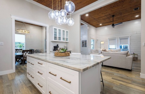 Waco House | Designer Renovated Historic Home in Waco, Texas - 10/10 Rating