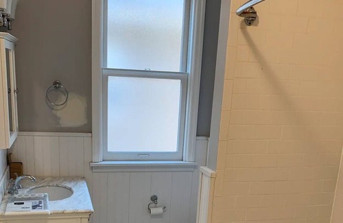 Weehawken Apartment | 7 Minutes to NYC: Superior 1 bedroom Suite