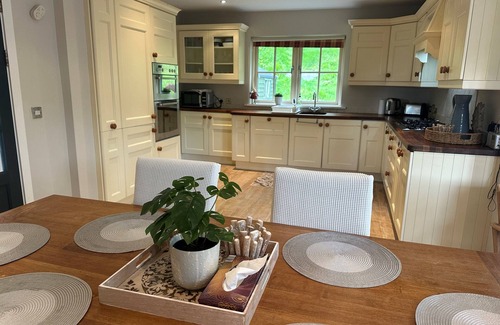 Kenmare Condo | 7 Oakwood Manor Kenmare