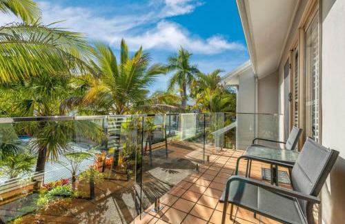 Noosaville Apartment | Relaxing Pelican Beach Resort with Pool & Family Amenities