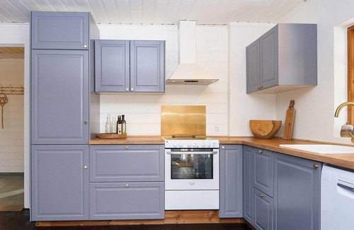 Grena Strand House | Inviting 7-Person Holiday Home with Ocean View in Grenaa
