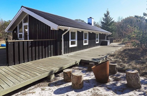 Aalbaek House | Ideal 7-Person Holiday Home in Ålbæk with Oceanfront Pool