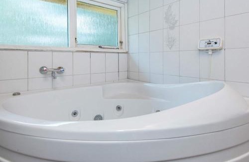 Grenaa House | Perfect Family Getaway: 7-Person Holiday Home in Grenaa