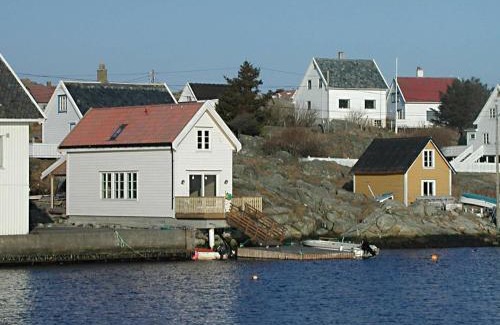 Utsira House | Pet-Friendly Holiday Home Sørevegen for Family Getaways