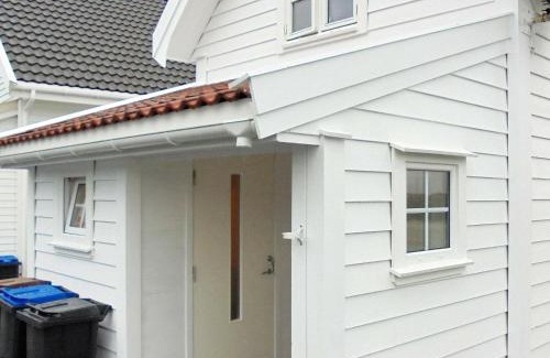 Utsira House | Pet-Friendly Holiday Home Sørevegen for Family Getaways