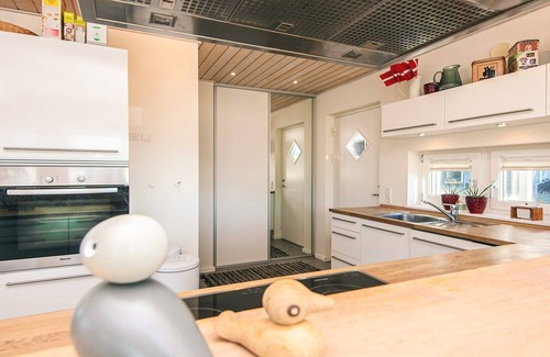 Juelsminde Apartment | Welcoming 7-Person Holiday Home with Oceanfront Views