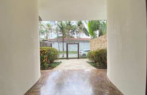 Enseada House | Oceanfront Retreat with Pool and Spa - 9.2/10 Rated