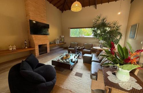 Ibiraci House | Unforgettable Stay at Casa Represa Delfinópolis, 4-Star Retreat