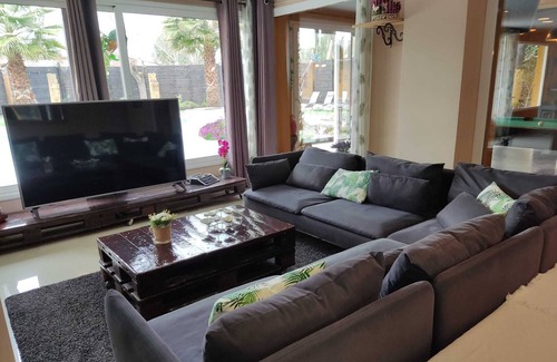 Rubi Villa | 7 ROOMS VILLA IN RUBÍ, MOUNTAIN VIEWS, PRIVATE POOL, GARDEN