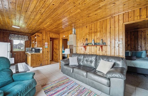 Oscoda Cabin | #7 | Sleeps More, Cozy, Lake Access