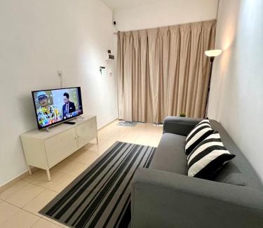Kuala Berang House | Comfortable 7 STAY #2 in Kuala Berang - Free Netflix & Wifi
