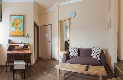 Lohr am Main House | Comfortable Stay at 7 Zwerge Übernachtungspension