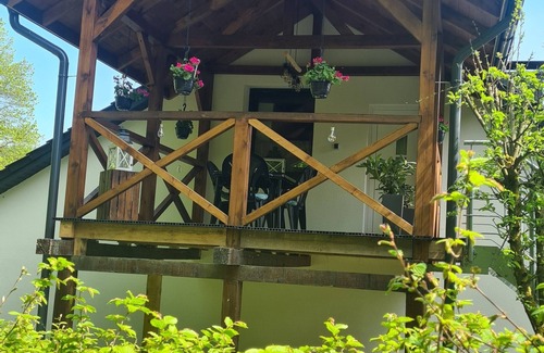 Brilon Apartment | Cozy Apartment for 2-4 with Pet-Friendly Amenities