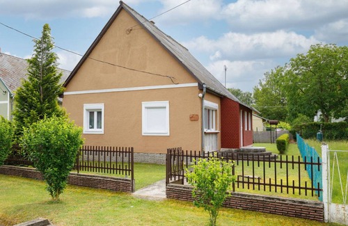 Balatonkeresztur Other | Spacious 2-Bedroom House for Families and Pets
