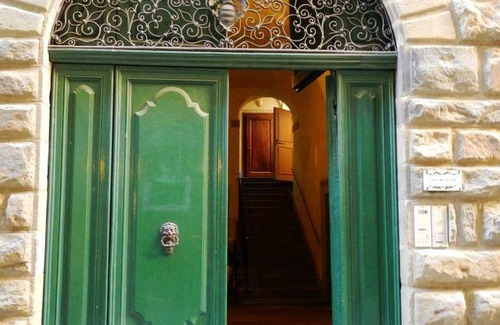 Cortona Old Town Apartment | Spacious 2-Bedroom Apartment with Eco-Friendly Kitchen