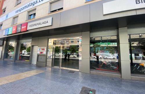 Plaza de Toros Vieja Apartment | Spacious 2-Bedroom Apartment with Kitchen for Your Stay