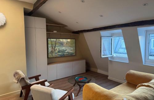 Gaillon Apartment | 70 m2, ideally located in central Paris