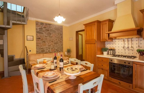 San Giovanni Valdarno Villa | Spacious 1-Bedroom Villa with Pool for Up to 6 Guests