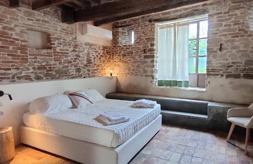 Saludecio Resort | 700 m² Resort ∙ 7 bedrooms ∙ 18 guests