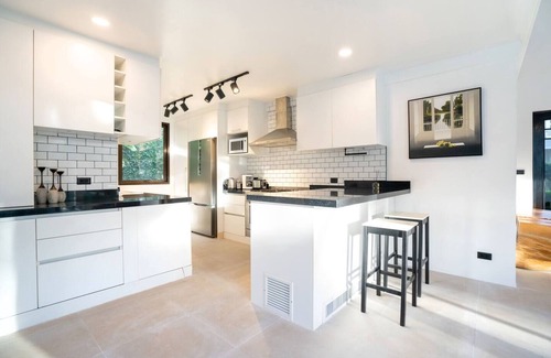 Nai Harn Villa | Modern 4-Bedroom Villa with Private Pool for Families