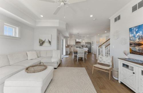 Wildwood Crest House | Comfortable Escape at 7011 Pacific Ave with Hot Tub Access