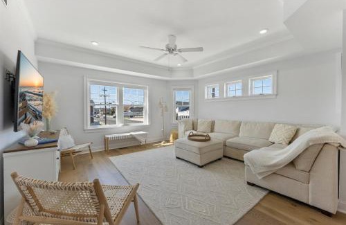 Wildwood Crest House | Comfortable Escape at 7011 Pacific Ave with Hot Tub Access