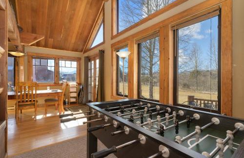 Fraser House | Pet-Friendly Escape at 701B Quail - A Family Retreat