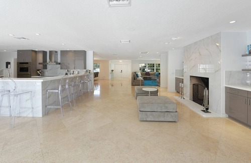 Lake Ida Shores House | Relax at 702 Managed By Brampton Park with Ocean Views