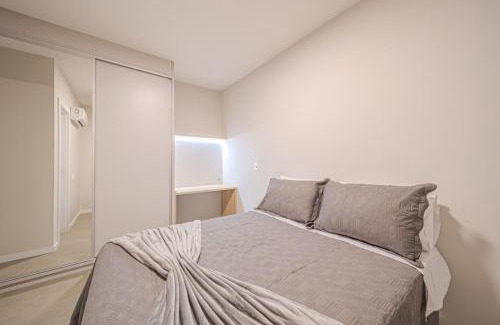 Anita Garibaldi Apartment | Relax at 704 Morse - Your Home Away From Home