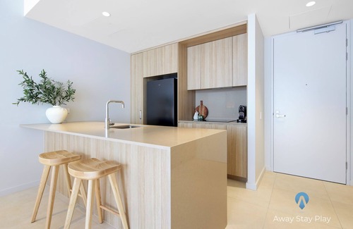 Coffs Harbour Apartment | 708 on CODA – Modern 1BR Apartment with Balcony & City Views