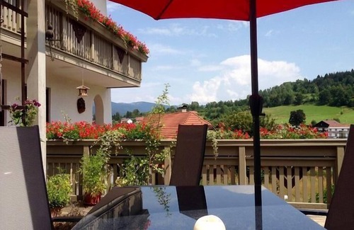 Zwiesel Apartment | Spacious 2-Bedroom Apartment with Balcony & Spa Amenities