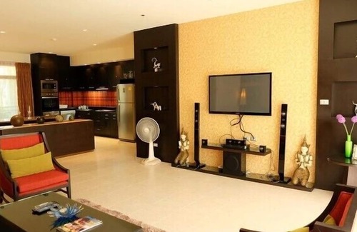 Hua Hin Apartment | Relax in 2BR Villas with Pool Access & Breakfast Included