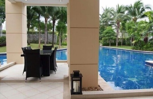 Hua Hin Apartment | Relax in 2BR Villas with Pool Access & Breakfast Included