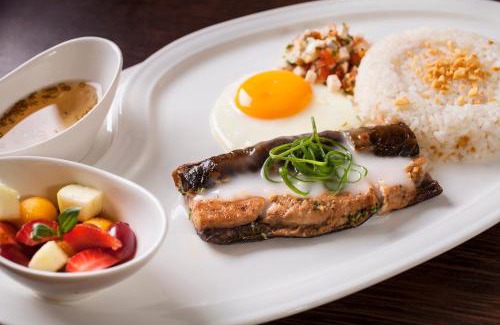 Tagbilaran Hotel | Welcoming 717 Cesar Place Hotel: Family-Friendly Retreat