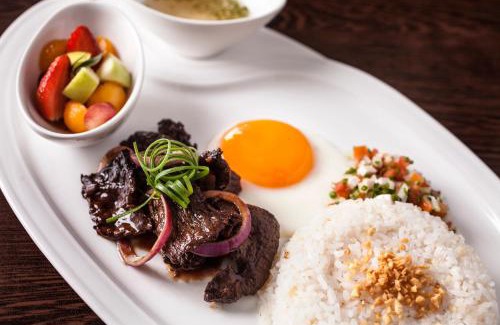 Tagbilaran Hotel | Welcoming 717 Cesar Place Hotel: Family-Friendly Retreat