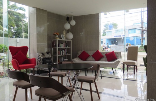 Tagbilaran Hotel | Comfortable Stay at 717 Cesar Place Hotel with Spa & Dining
