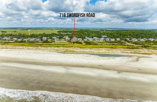 Saint Helena Island House | Oceanfront Retreat at 718 Swordfish Road for Families