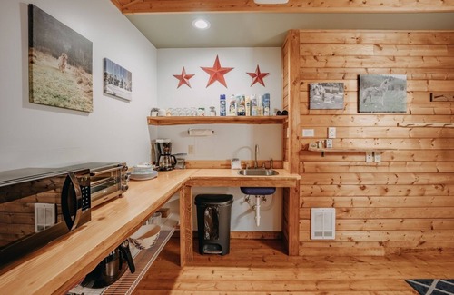 Maple Falls Cabin | Pet-Friendly Rustic Retreat for 4 with Breakfast Included