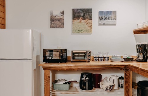 Maple Falls Cabin | Pet-Friendly Rustic Retreat for 4 with Breakfast Included