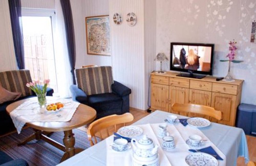 Dornumergrode Apartment | Spacious 72 m² Apartment with Kitchen for 4 Guests