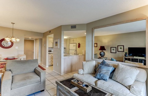 Fernandina Beach Condo | Modern 2-Bedroom Condo with Pool & Ocean View for 4 Guests