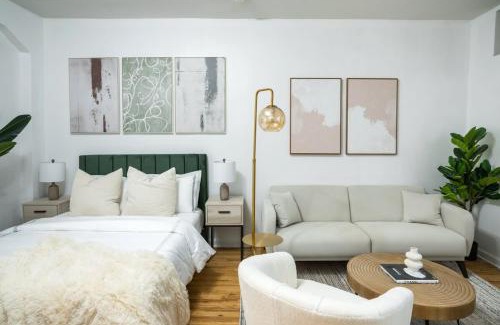 Central Park West Apartment | New Studio in Prime UWS with On-Site Gym & 4-Star Comfort