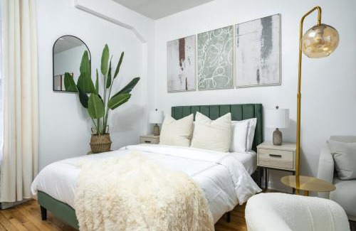 Central Park West Apartment | New Studio in Prime UWS with On-Site Gym & 4-Star Comfort