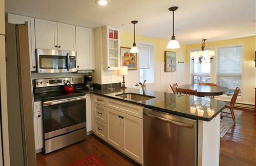 Chautauqua Condo | Modern Comfort at 12 Morris 4 with Kitchen Amenities