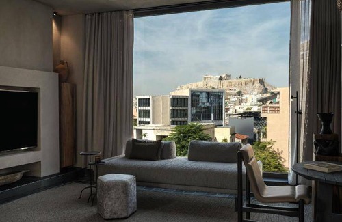 Mets Hotel | Spacious 2-Bedroom Hotel for Up to 7 Guests