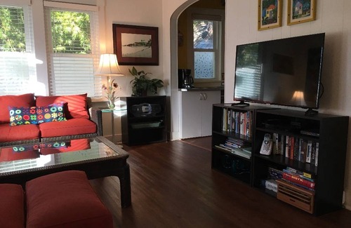 Gulfport House | Family-Friendly 2-Bedroom House – Eco & Child Safe Stay