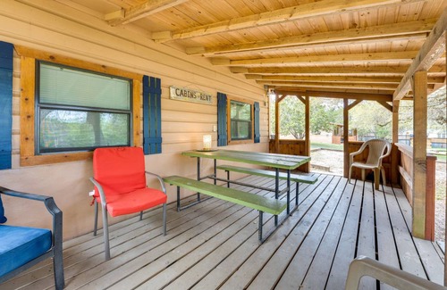 Concan House | Spacious 2-Bedroom House with Mountain Views & Pet-Friendly