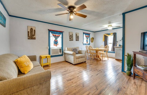 Concan House | Spacious 2-Bedroom House with Mountain Views & Pet-Friendly