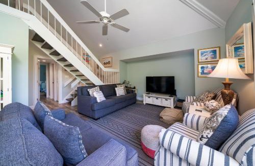 Spinnaker Beachhouses House | Enjoy 741 Spinnaker Beach House with Pool & Pet Friendly Perks