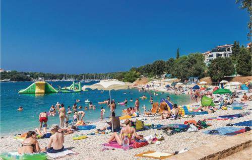 Pula Apartment | Spacious 2-Bedroom Apartment for Up to 6 Guests
